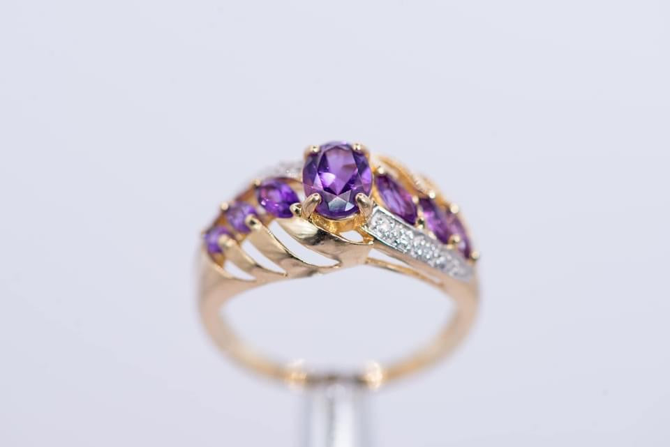 10kt Amethyst Ring