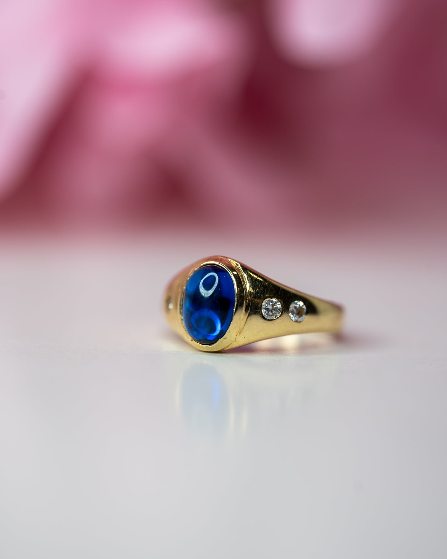 14kt Blue Cabochon Ring