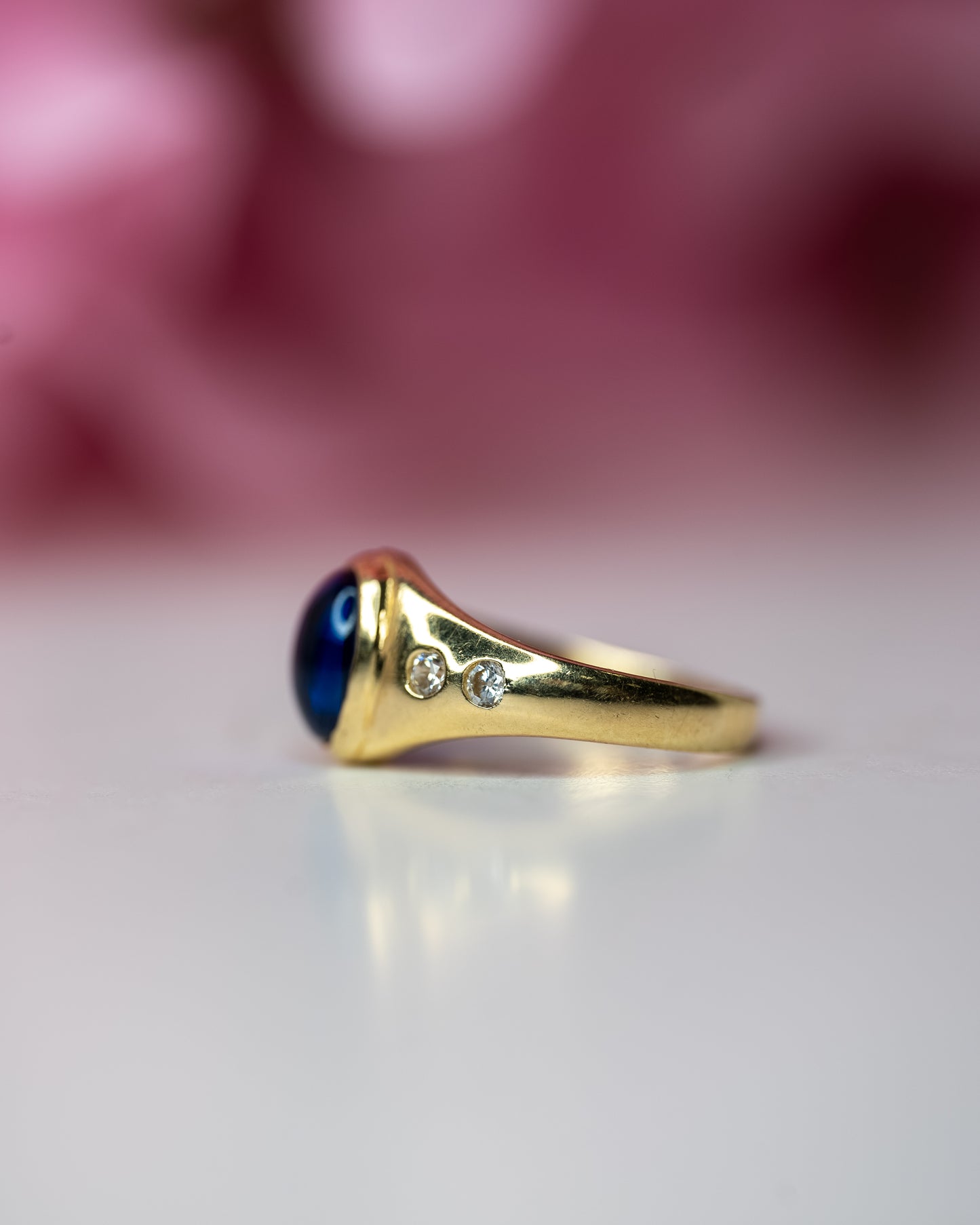 14kt Blue Cabochon Ring