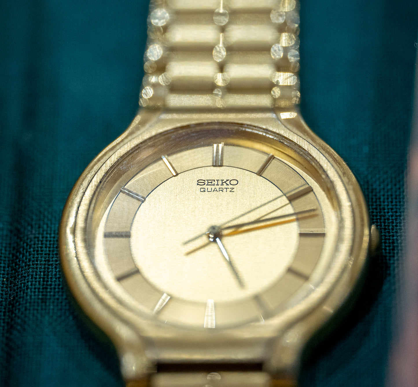 Round Gold-Tone Seiko