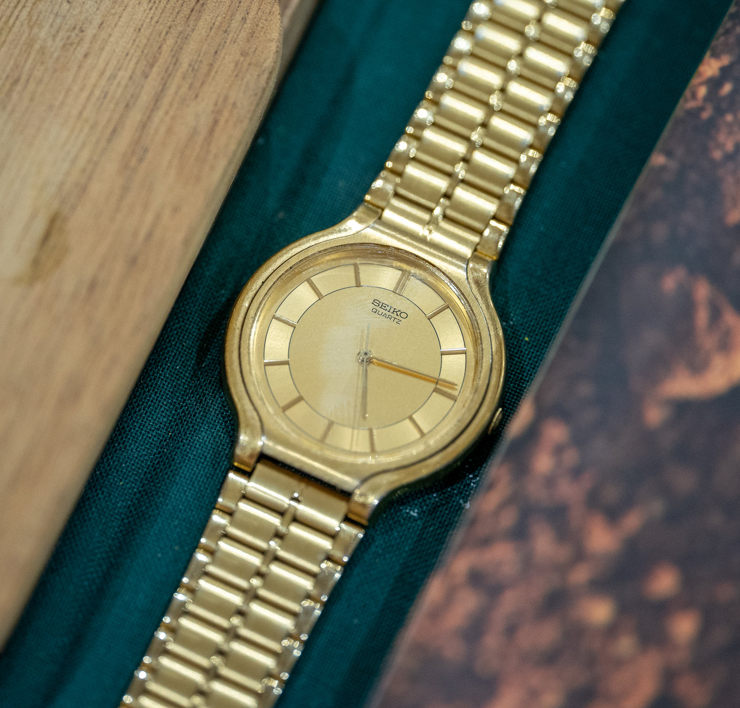 Round Gold-Tone Seiko